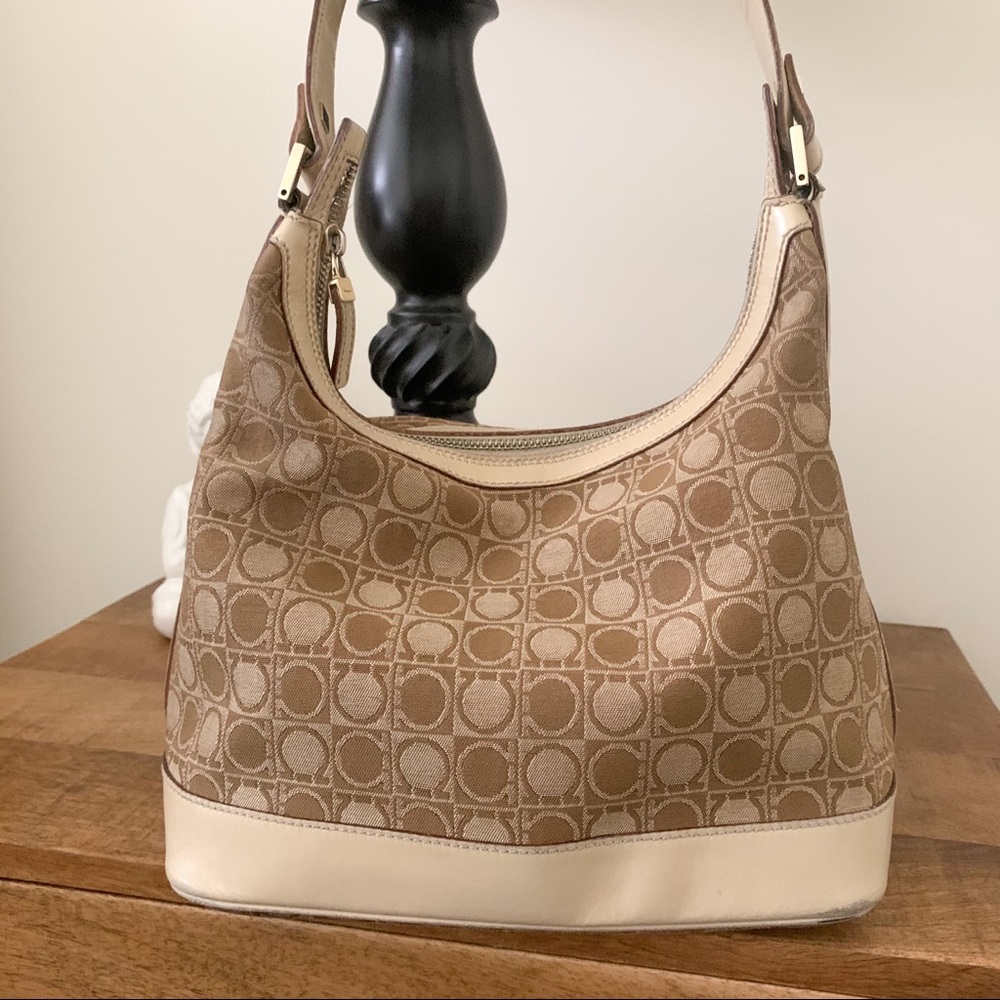 Vintage Salvatore Ferragamo Shoulder bag/Purse